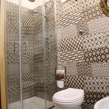 Famme Sta Cuiete 2 Nápoles